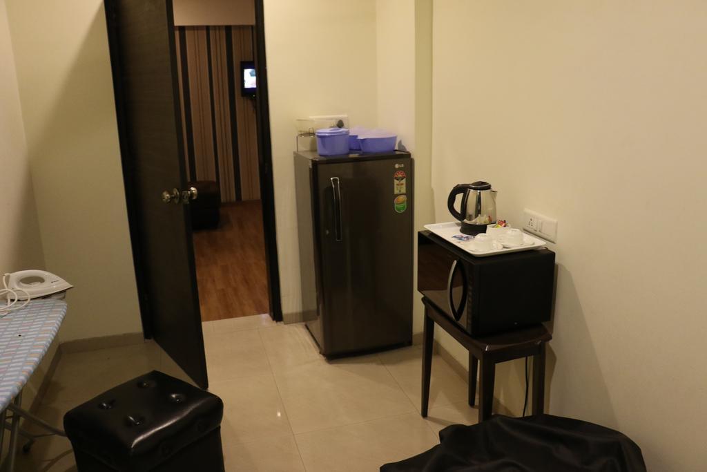 Pallavi A'Vida Navi Mumbai Exterior foto