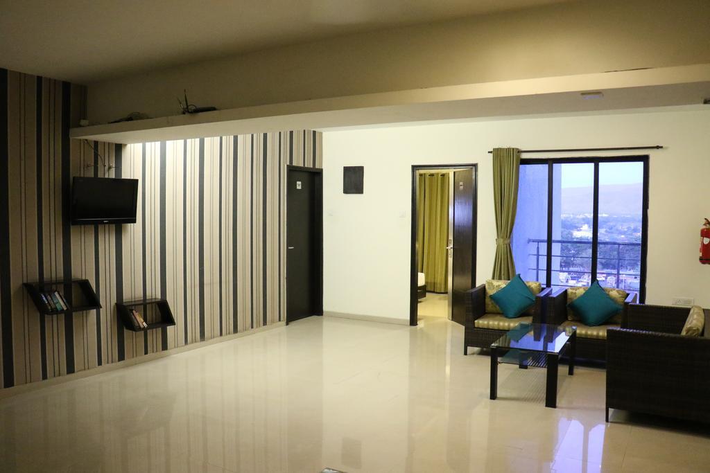 Pallavi A'Vida Navi Mumbai Exterior foto