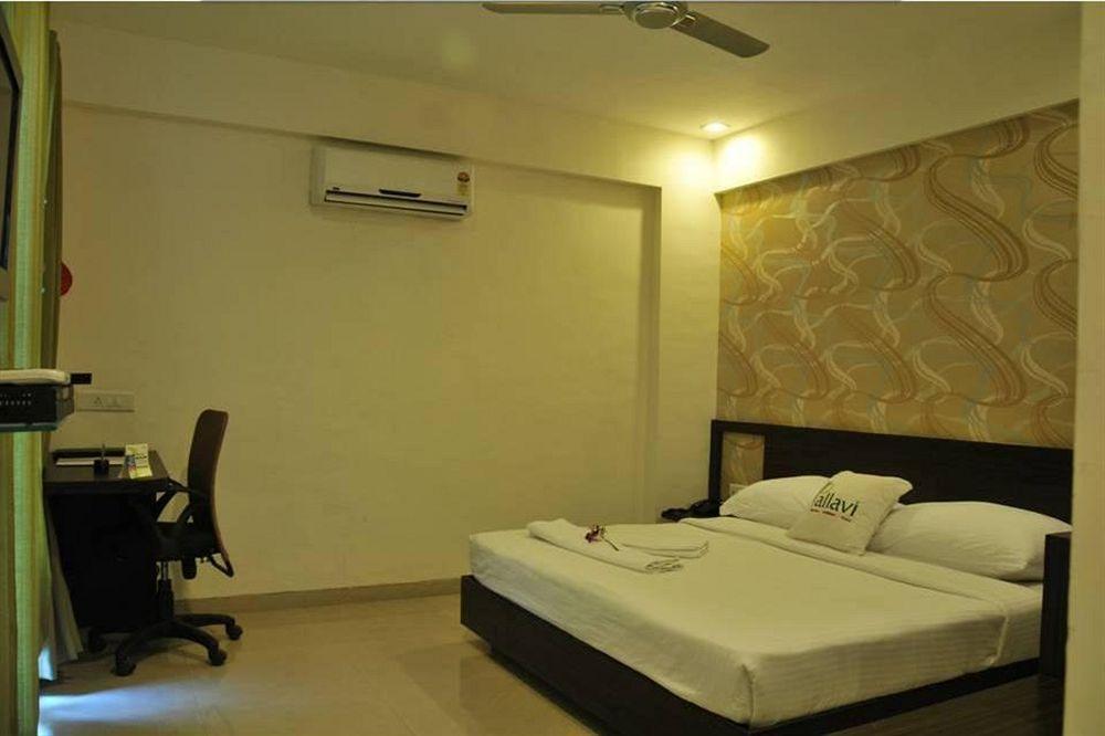 Pallavi A'Vida Navi Mumbai Exterior foto