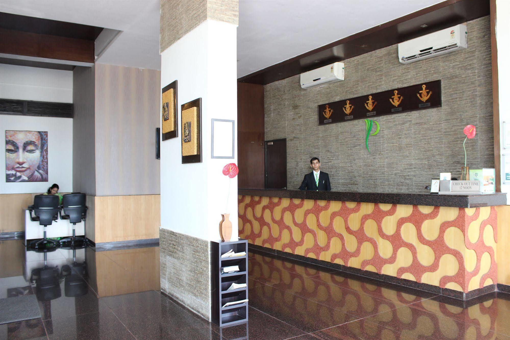 Pallavi A'Vida Navi Mumbai Exterior foto