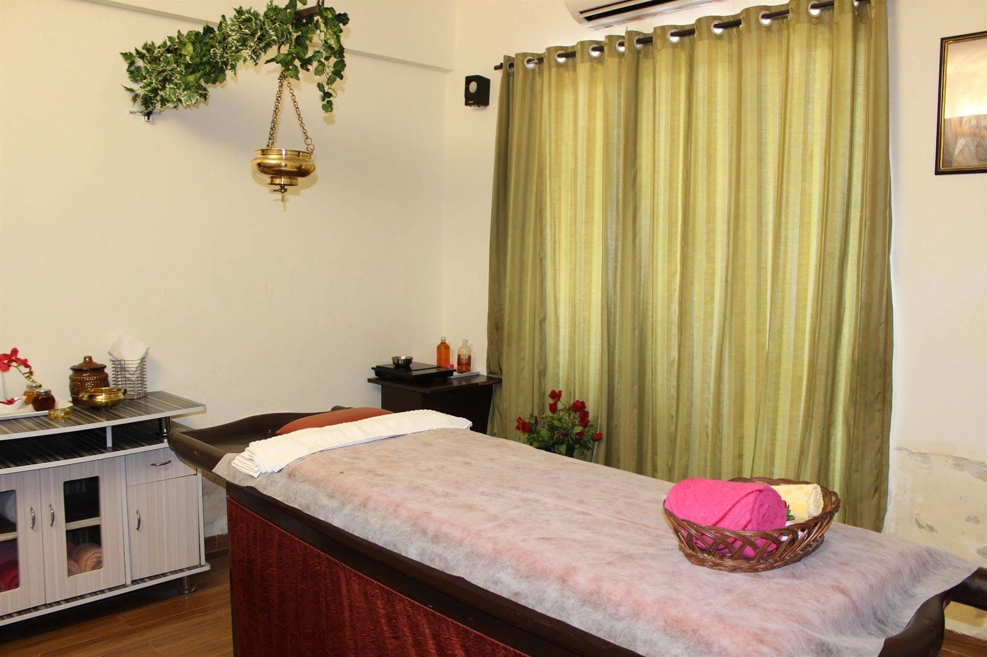Pallavi A'Vida Navi Mumbai Exterior foto